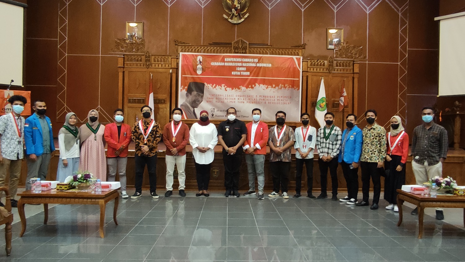 Foto bersama Wakil Bupati Kutai Timur dengan  DPC Gerakan Mahasiswa Nasional Indonesia