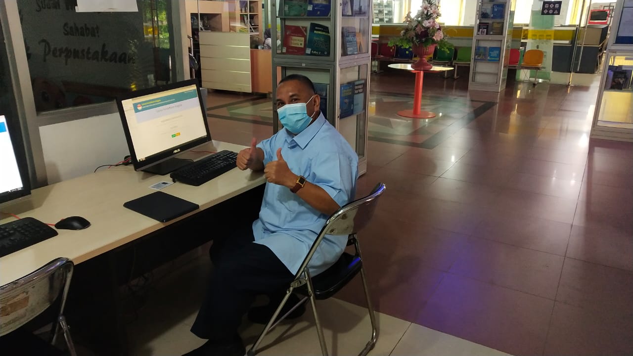 Drs.HM. Syafranuddi, MM Kadis Perpustakaan dan Arsip Kaltim “ Menyamar Layaknya Pengunjung” Puji Cara Stafnya Melayan Pembaca ‘TERBAIK..