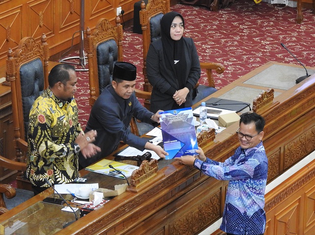 Fraksi Nasdem :  KUA PPAS Memuat Perubahan Kebijakan Daerah ( 3) Habis