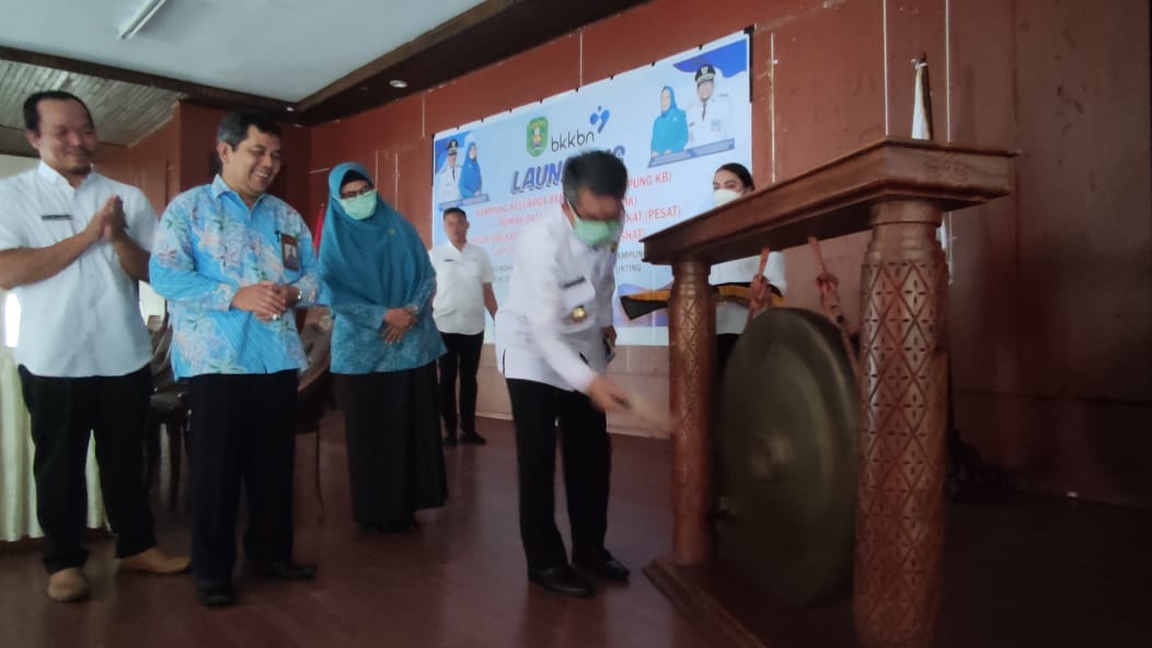 Bupati Kutai Timur dan BKKBN Provinsi Kaltim Launching Program DASHAT